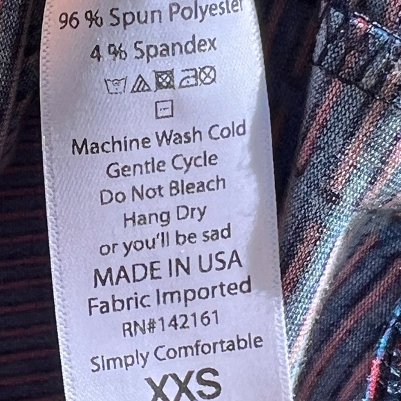 LuLaRoe Randy Tee - Picture 4 of 4